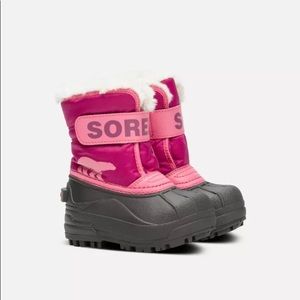 SOREL KID SNOW COMMANDER BOOT 8